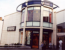 where Dave hangs out: Borders Brighton Starbucks cafe